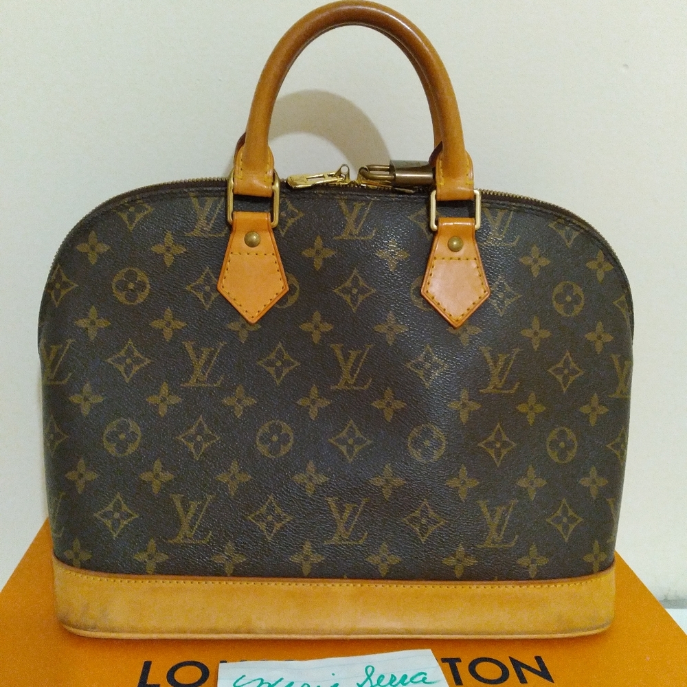 🌼Authentic Louis Vuitton Monogram Alma PM